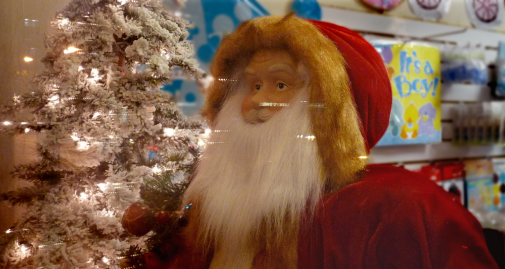 Store front window at It's A Party.  Not lost on me is the "It's a Boy" proclamation. (hmmm ... perfect for the season!!)