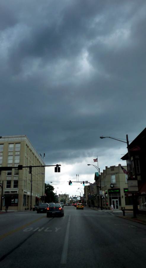 storm coming 06-01-13 lo.jpg