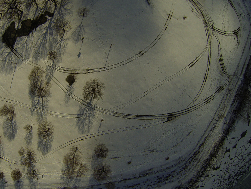 LOOK OUT FOR THAT POLE_.JPG