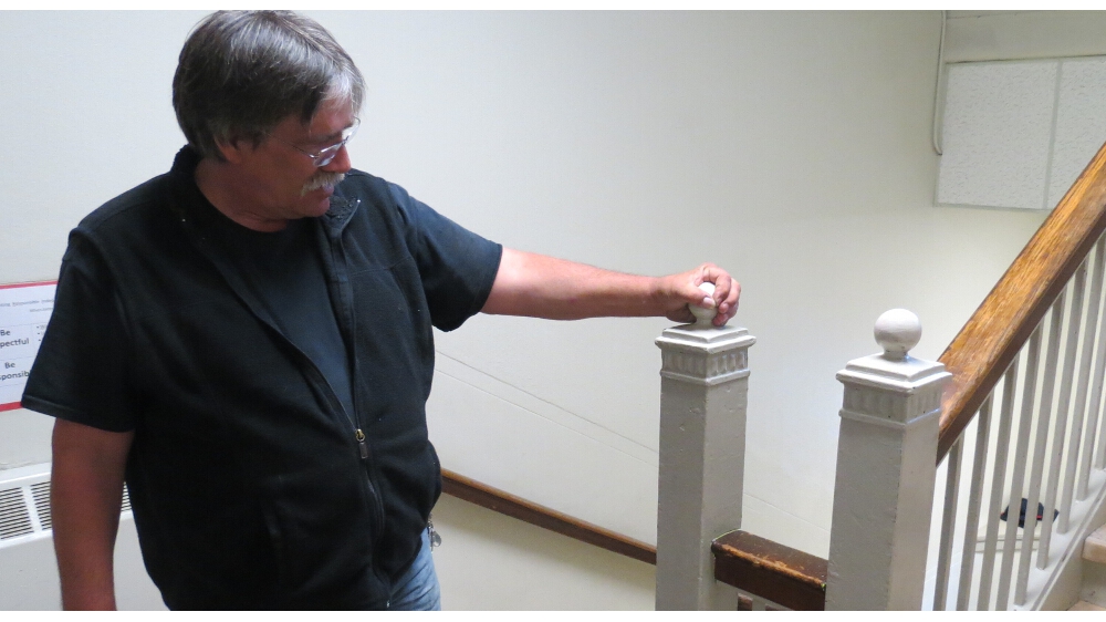 Flying down the steps and grabbing the knobs pivoting around the landings.