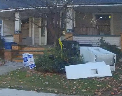 1240 42 Marlowe fridge.jpg