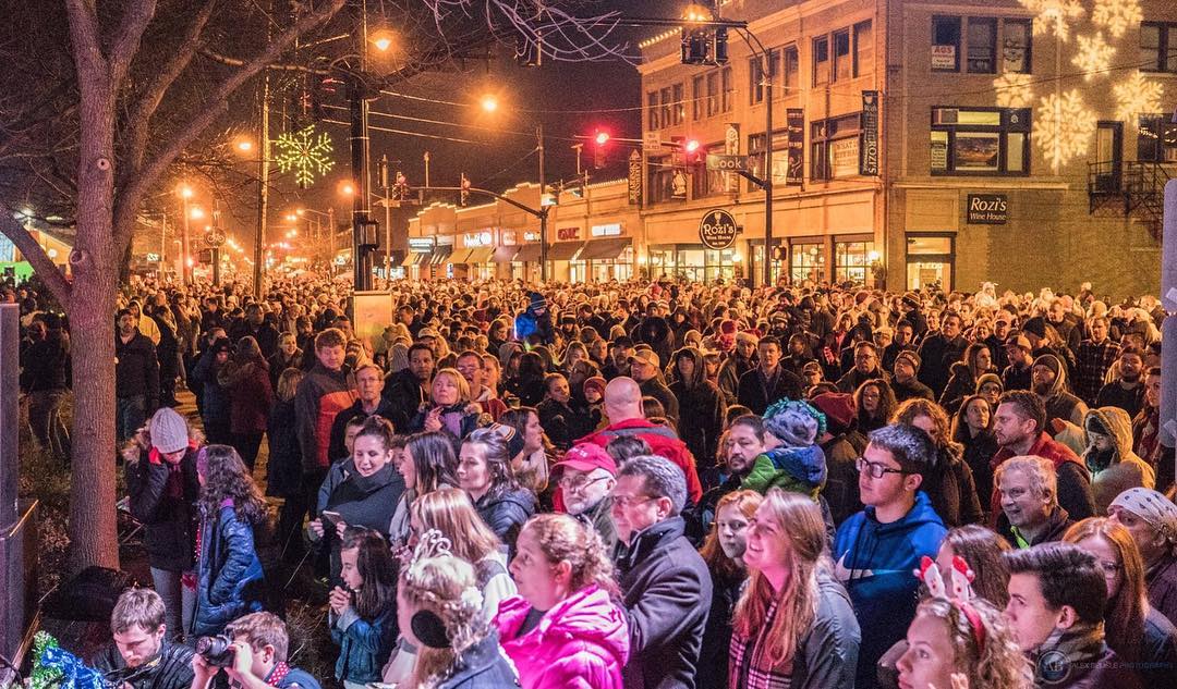 Light up Lkwd 2017.jpg